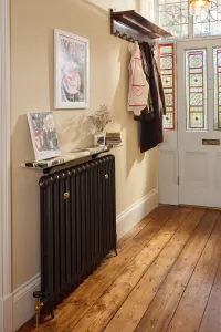 Interior lifestyle image of a Emmeline I 865mm in Bronze.